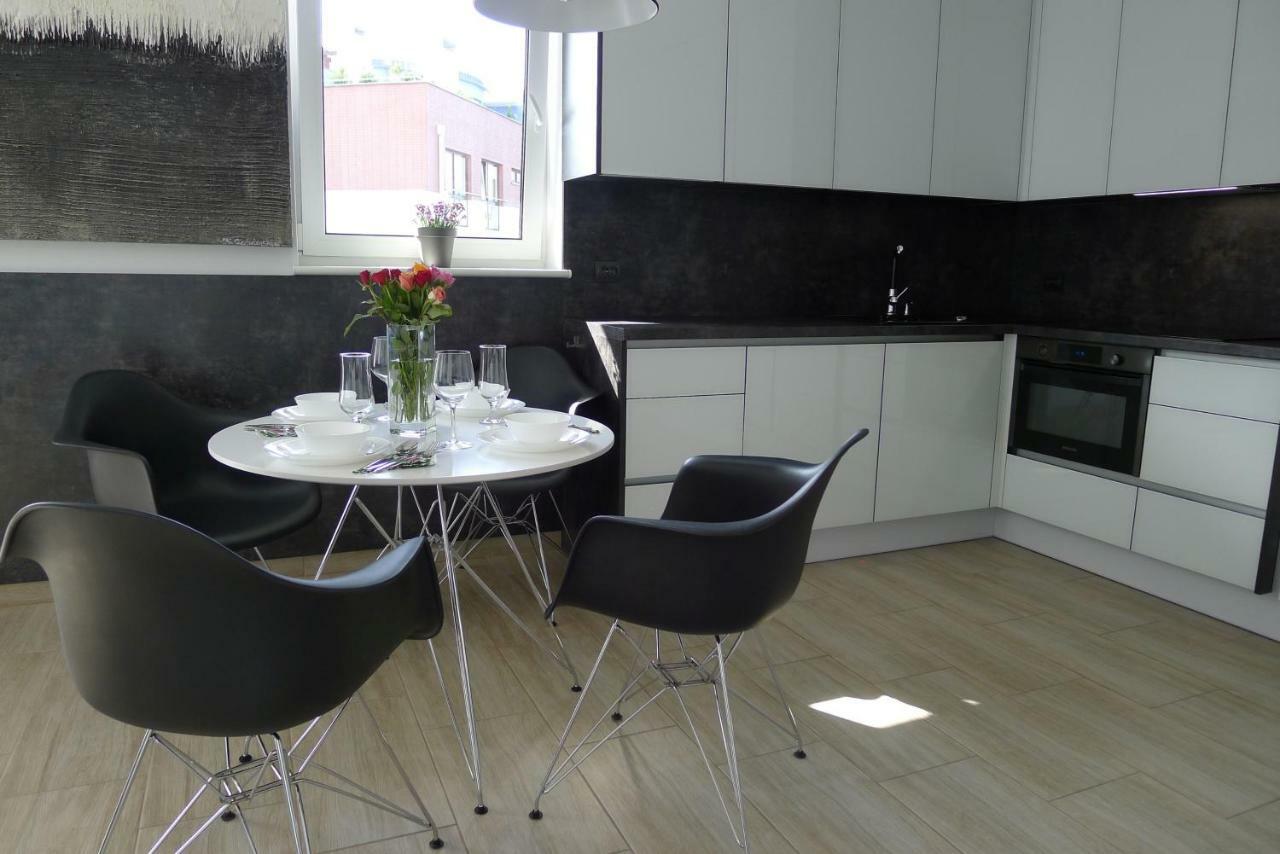 Impresja 42 Apartament Z Garazem Kołobrzeg Exterior foto